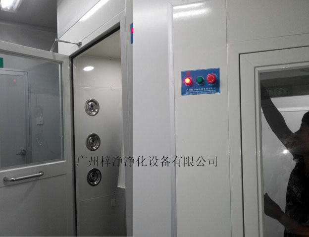 單人風淋間現(xiàn)場安裝 單人風淋間現(xiàn)場安裝